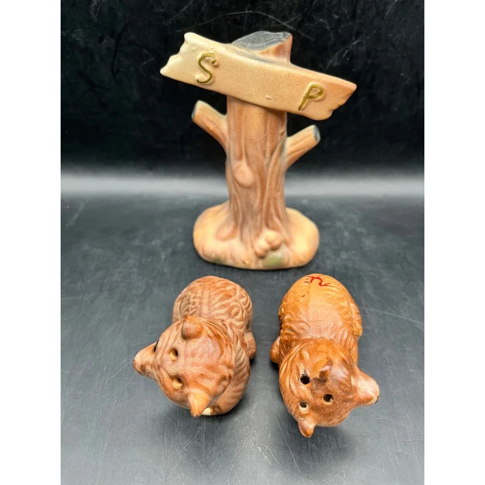 Vtg Japan Ceramic 3 Pc Bears Hanging On Tree Salt &‎ Pepper Shakers Decor 4.5